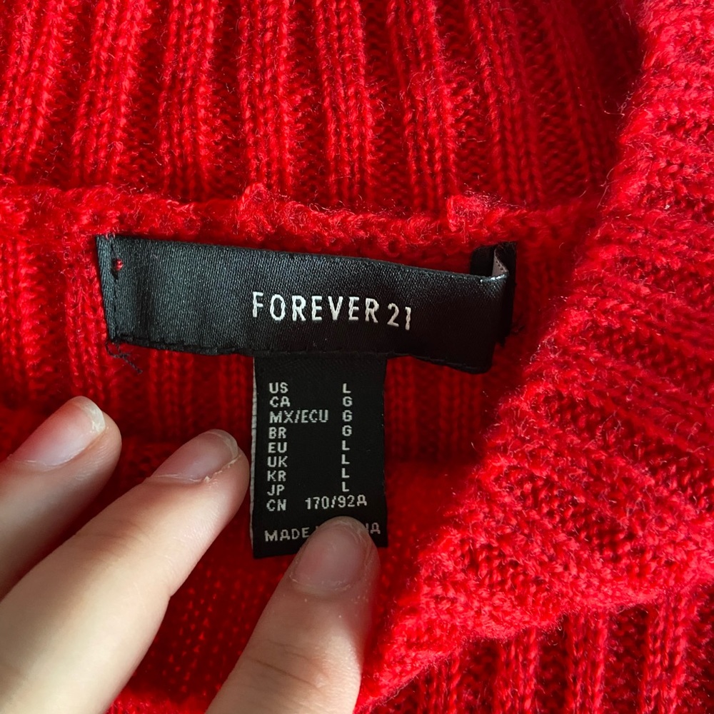 Red sweater - Picture 2 of 3
